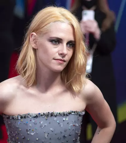 Reacția uimitoare a lui Kristen Stewart când i s-a spus că Harry și Meghan Markle locuiesc în California