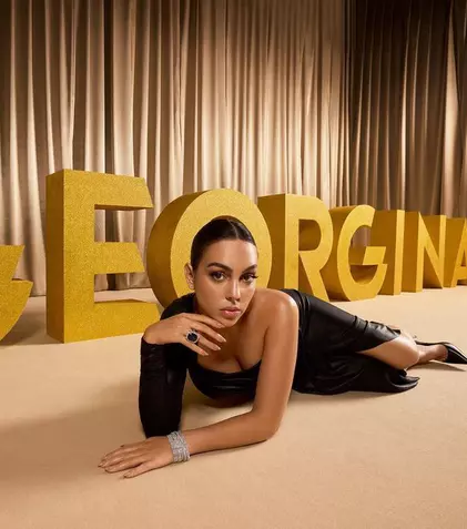 Cum arată Georgina Rodriguez, în luna a șasea de sarcină. Iubita lui Ronaldo așteaptă gemeni. „Visurile devin realitate”