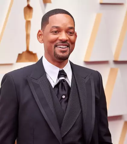 Will Smith i-a cerut scuze public lui Chris Rock după ce l-a lovit la gala Premiilor Oscar 2022