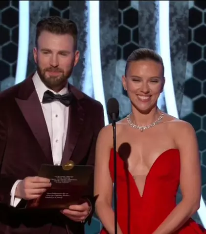 Scarlett Johansson și Chris Evans vor juca în „Project Artemis”