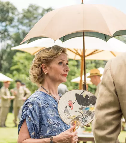 Actrița britanică Jane Horrocks, supărată pe televiziuni și platformele de streaming. „Rolurile importante le revin mereu Oliviei Colman, lui Lily James”
