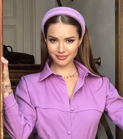 Otilia Bilionera s-a logodit! Ce semnificație specială are inelul