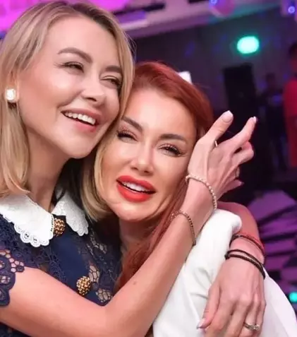 Raluca Tănase a explicat cu ce se ocupă acum, după ce a renunțat la muzică. A fost ajutată de sora ei