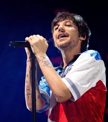 Louis Tomlinson, fostul membru One Direction, în concert la București. Bilete și data concertului