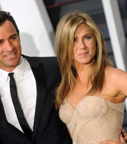 Jennifer Aniston, scene sexy doar pentru Theroux