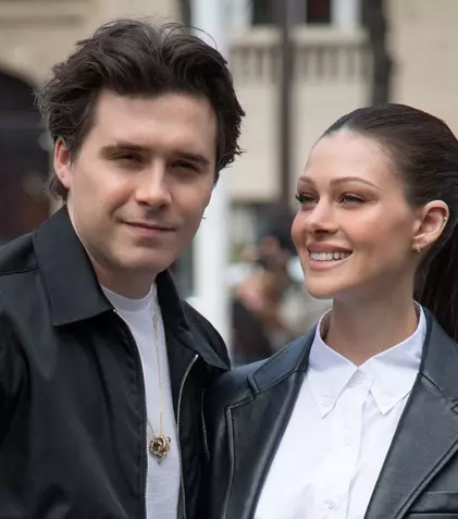 Cu dragostea pe piele! Brooklyn Beckham, încă un tatuaj dedicat soției sale