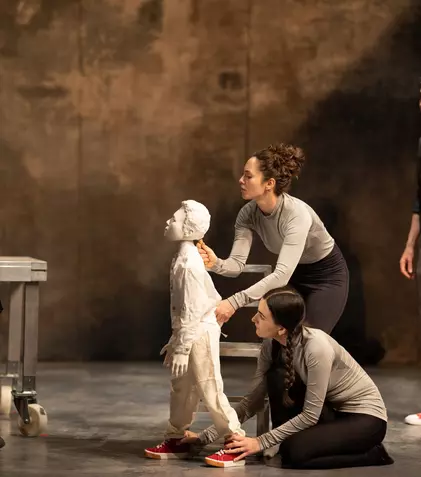 Premierele lunii aprilie 2023 la Teatrul Mic: „Când ploaia se va opri” și „Copilul meu”