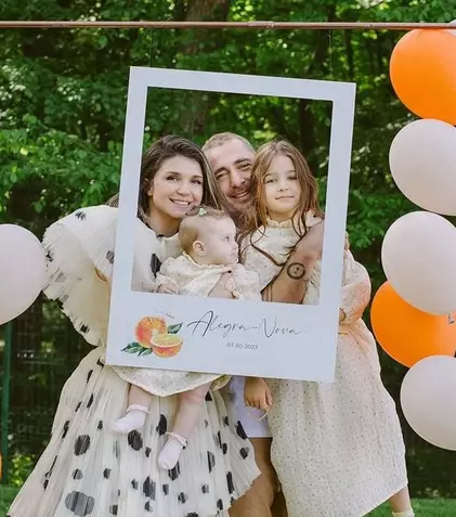 Vladimir Drăghia și-a botezat cea de-a doua fetiță. Ce ținută specială a avut partenera actorului, Alice Cavaleru