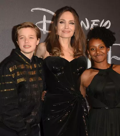 Shiloh Jolie-Pitt, apariție uluitoare alături de frații săi. Motivul pentru care seamănă tot mai mult cu tatăl ei, Brad Pitt