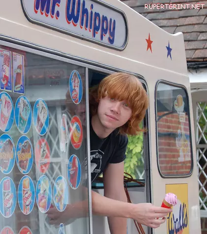 Rupert Grint, vânzător de îngheţată