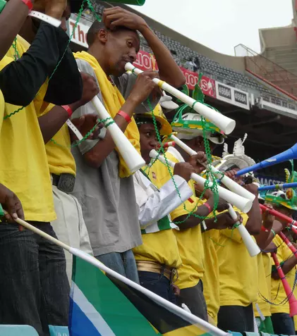 Cui i-e frică de vuvuzela? Reguli de folosire a vuvuzelelor