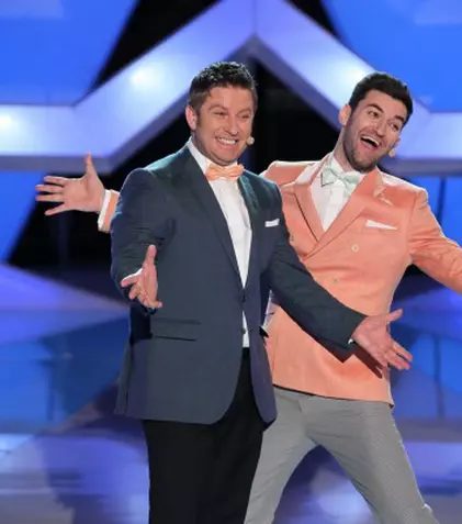 Diseară, la “Românii au talent”, Smiley se înfruntă cu Bartoş