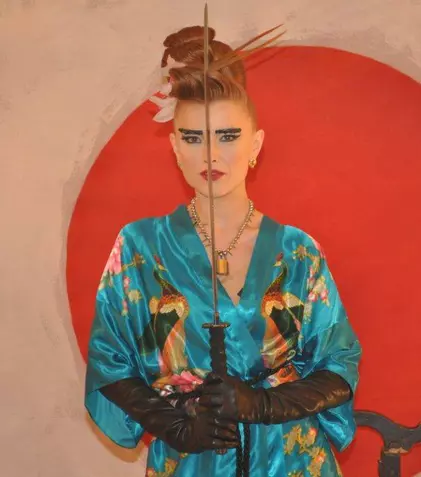 Elena Gheorghe, Dominatrix Geisha în cel mai recent videoclip