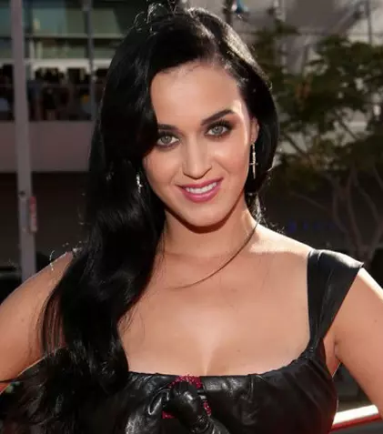 Katty Perry va lansa un nou single la MTV EMA