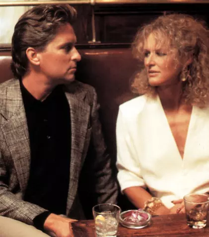 Recomandarea TVmania pentru seara de vineri, 5 mai: „Atracţie fatală”, cu Michael Douglas și Glenn Close