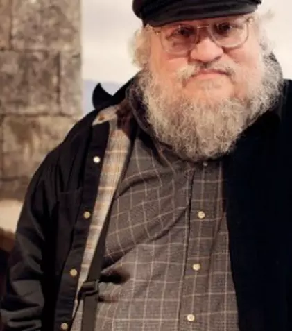 George R.R. Martin își oferă cinematograful pentru „The Interview”