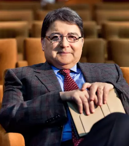 Emil Hurezeanu, noul prezentator de la Digi World 