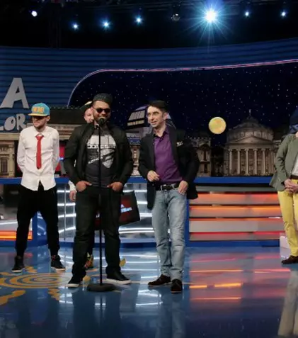 J.Yolo spune "Te pup, pa pa" la "Cronica Cârcotaşilor"