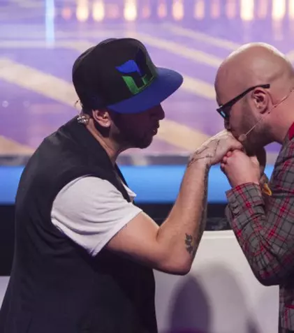 Mihai Bendeac i-a pupat mâna naşului CRBL!