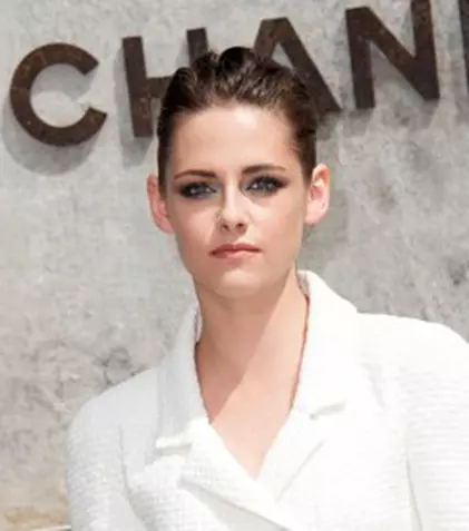 Kristen Stewart îl uită pe Robert Pattinson în braţele lui Michael Pitt