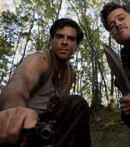 Ticăloşi fără glorie