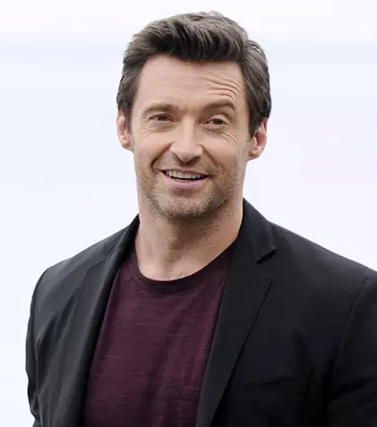 Hugh Jackman se plânge că are prea mulţi bani