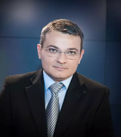 Mihai Rădulescu o aduce pe Laura Codruţa Kovesi în emisiunea „La vârf”