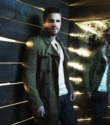 Exclusiv: Steven Amell ne-a vorbit despre noul serial „Arcaşul”