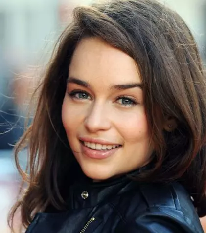 Emilia Clarke („Urzeala tronurilor”) a avut un anevrism cerebral 