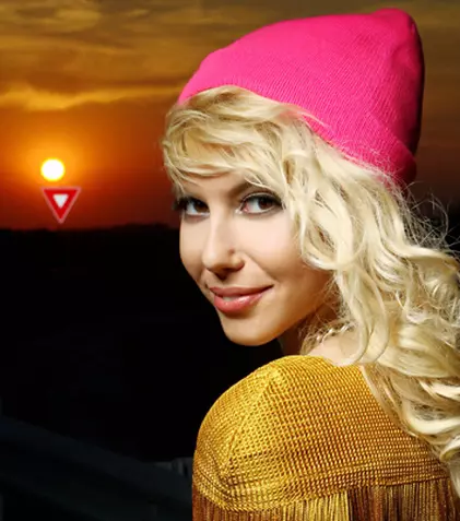 Sore a lansat clipul piesei “Bad Boy is Back”