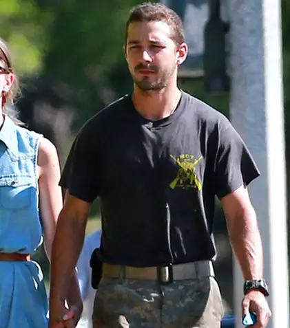Shia LaBeouf se iubeşte cu Mia Goth, colega din „Nymphomaniac”