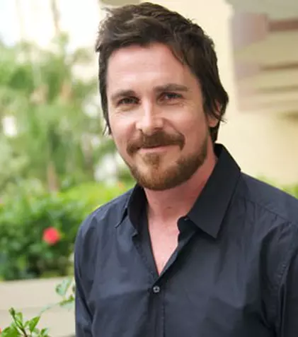 Christian Bale renunţă la cursele de motocicletă