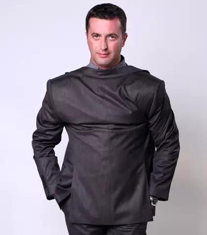 INTERVIUL ALTFEL. Dezbrăcatu’ vrea să fie George R. R. Martin