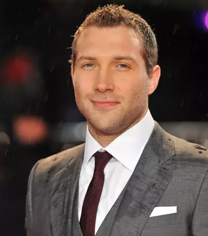 Jai Courtney va juca rolul lui Kyle Reese în noul film "Terminator: Genesis"