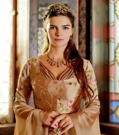 Pelin Karahan, Mihrimah din „Suleyman Magnificul”, este însărcinată 