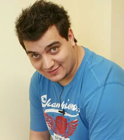  Bursucu’, bucătar la “Cireaşa de pe tort”: “Musafirii mei au plecat mulţumiţi” 