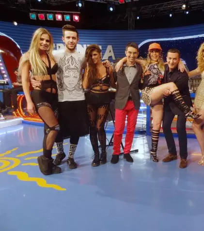 Corina Bud cântă piesa “A ta”, diseară, la “Cronica Cârcotaşilor”