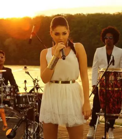 Mandinga a lansat clipul piesei "Sufletul zâmbea"