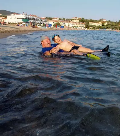 Octavian Păscuţ şi-a petrecut vacanţa pe tărâmuri greceşti