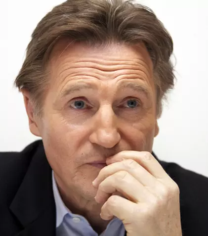 Liam Neeson are o iubită „incredibil de faimoasă”