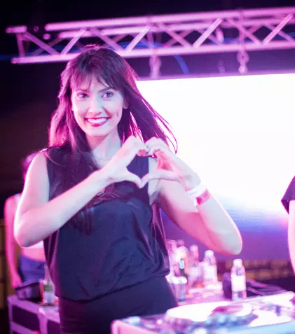 Alexandra Bădoi a lansat videoclipul piesei „Goodbye”