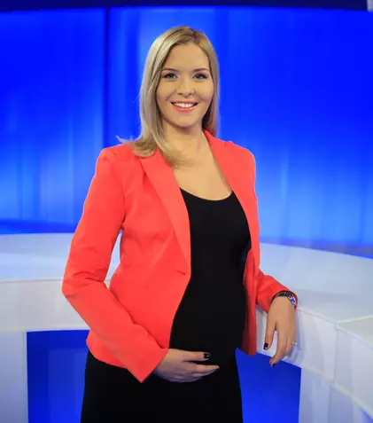 FOTO: Vedeta Digi24 Ioana Ţigănilă așteaptă un copil