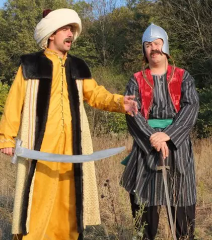 Cârcotaşii îşi mobilizează fanii spre urnele de votare cu o parodie | VIDEO