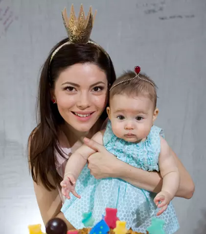 Anca Lungu și fiica ei, Natalia Adriana, îl așteaptă pe Moșul