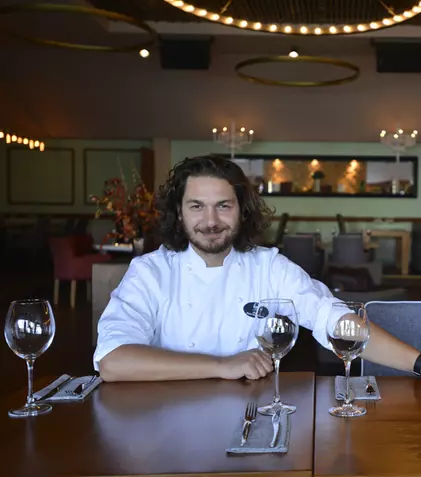 Chef Florin Dumitrescu gătește în scop caritabil