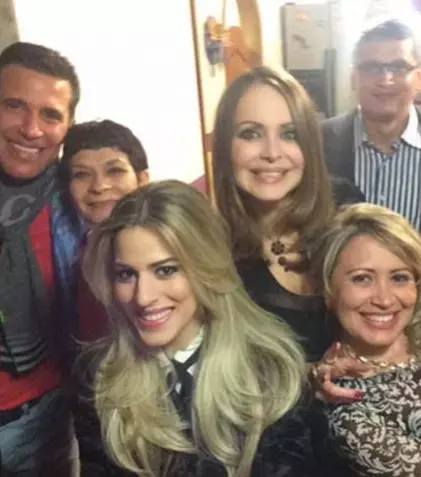 De ziua ei de naştere, Gaby Spanic a gătit pentru invitaţi 