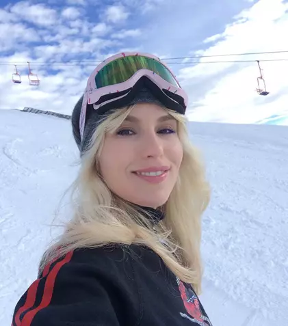 Corina Bud ar da oricând o lună la sala pe o zi pe pârtie