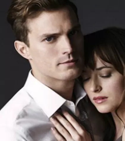 E. L. James lansează o nouă carte din seria „Fifty Shades Of Grey”