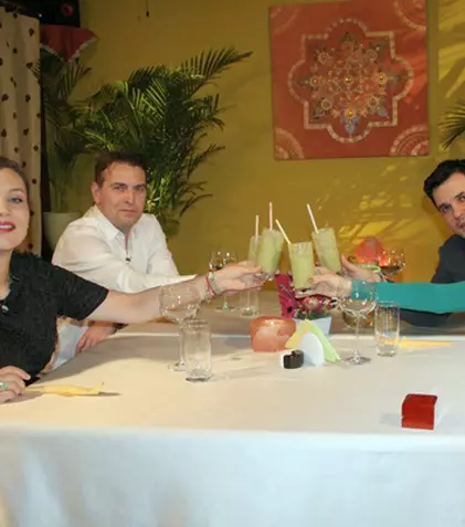 Cove, Ioan Isaiu, Thea Haimovitz şi Daniela Nane, la „Cireaşa de pe tort”