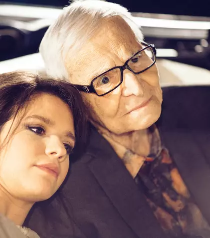 Holograf a lansat clipul piesei “De câte ori să te iubesc”. În rolul principal, Radu Beligan